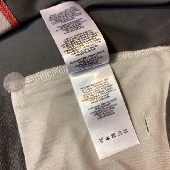 Mountain Hardware Windstopper Soft Shell Womens Hooded jacket size small - Picture 10 of 13